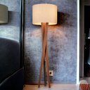 Ver imagem 3 de Luminaria Abajur de Chão Decor com Cupula e Pes de Madeira:palha