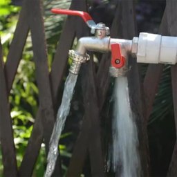 Tanque de Plástico 40l Preto + Torneira com Duas Saídas + Sifão Sanfonado com Copo Preto + Veda Rosc - 10