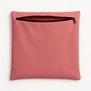 Ver imagem 1 de Capa de Almofada 42cm Decorativa Suede para Sofá e Cadeira Rosa