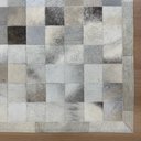 Ver imagem 3 de Tapete de Couro Tons de Cinza Claro 2,00x3,00 Placa 10cm Quadriculado