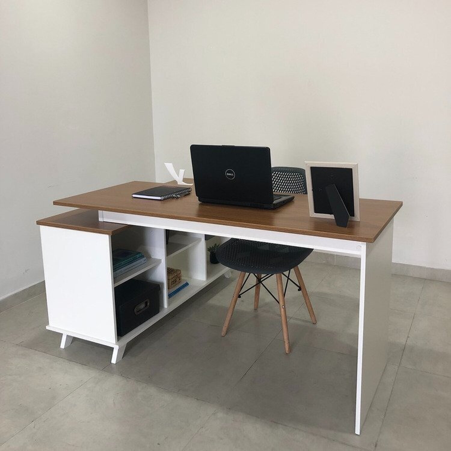 Conjunto 4 Escrivaninhas Retrô em L para Escritório e Home Office com 2 Gavetas e 5 Nichos Gold - 17