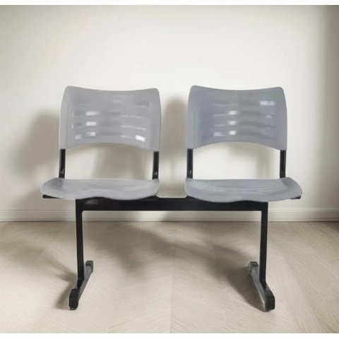 Longarina 2 Lugares em Polipropileno Cor Cinza