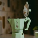Ver imagem 3 de Cafeteira Moka Express 6 Xic Exclusive Verde - Bialetti