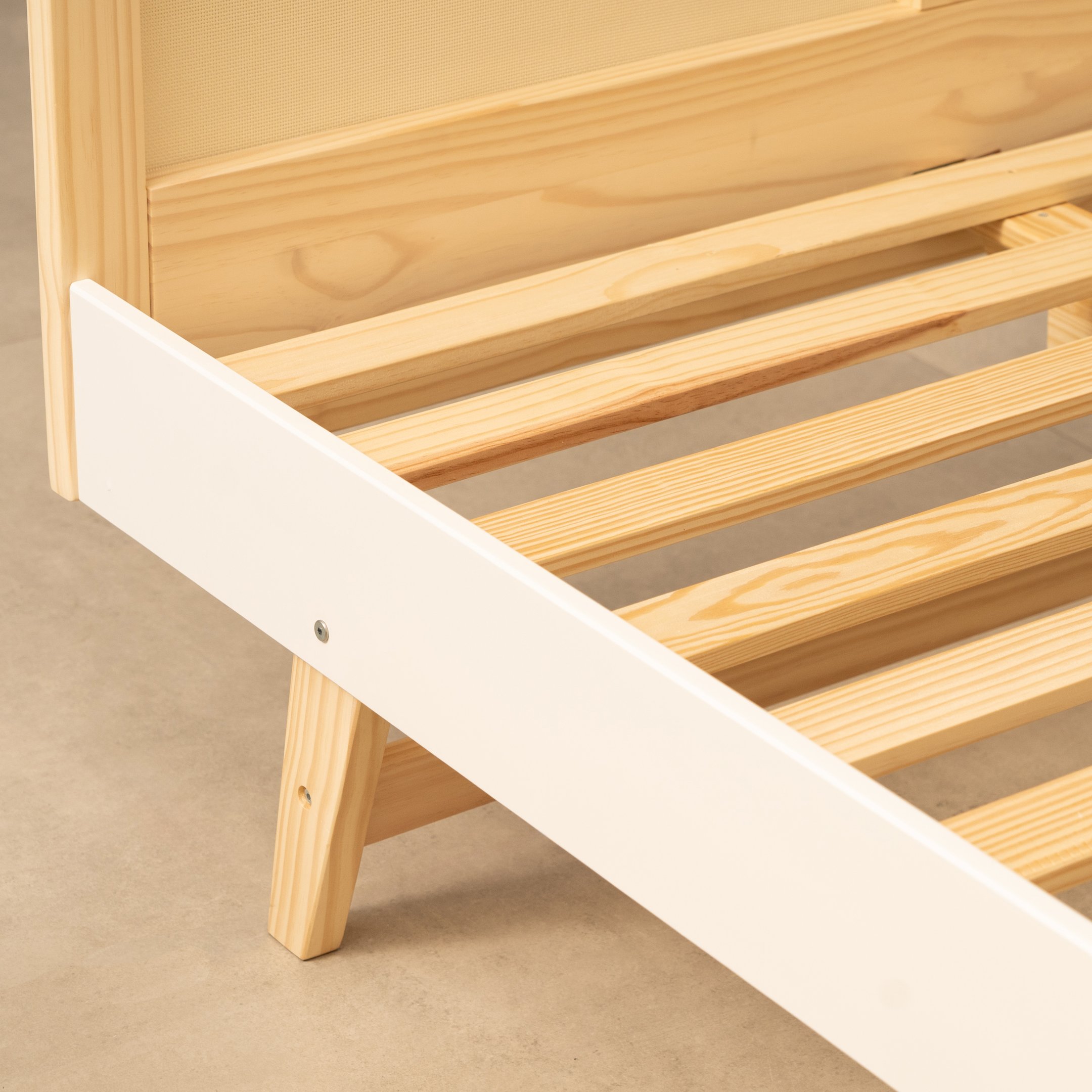 Cama Solteiro Lift em Madeira Maciça com Rattan Casatema - 11