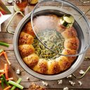 Ver imagem 4 de Rechaud Dourado Redondo Banho Maria Gourmet Aço Inox 8 Litros com Tampa de Vidro - Brinovar