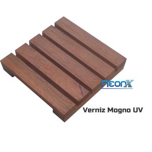 Deck de Madeira Modular 25x25 Cm Réguas 4 Cm com Pintura Neonx:verniz Mogno Uv