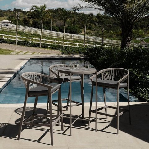 Conjunto Jardim e Varanda 1 Mesa Bistrô 3 Banquetas Refúgio CabeCasa MadeiraOriginals