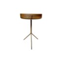 Ver imagem 2 de Mesas Laterais Live – Madeira Maciça e Estrutura Dourada com Design Escultural