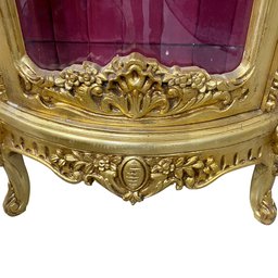 Cristaleira Clássica Dourada com Capitonê Vermelho - 204x95x46cm - 5