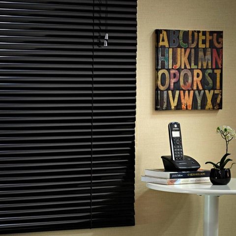 Persiana Horizontal Cortina PVC Preta 70 (L) x 130 (A) cm 0,70 x 130 Completa C/ Kit de Instalação