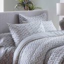 Ver imagem 3 de Jogo de Cama Casal Realce Premium 140 Fios 4 Peças Jade Geo Cinza 33558