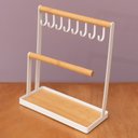 Ver imagem 4 de Porta-joias de Metal e Bambu - Oikos