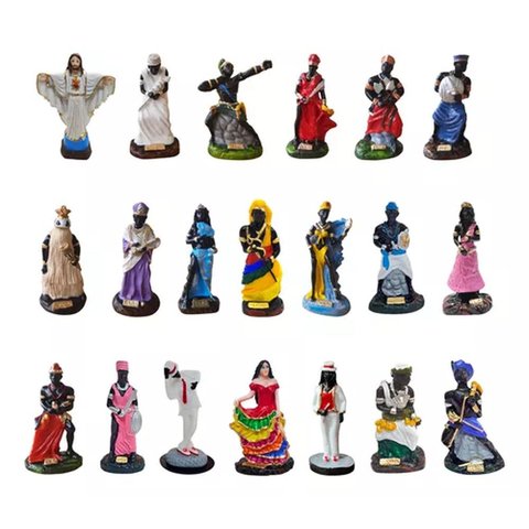 20 Imagem em Resina com Representações da Umbanda