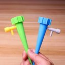 Ver imagem 1 de Kit 10 Peças Irrigadora de Planta Conta Gotas Regador Automatico Gotejamento