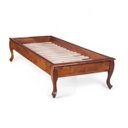 Ver imagem 2 de Cama Turca Solteiro Pés Luiz Xv 60833 Hannover Linz Móveis - Imbuia Glazer