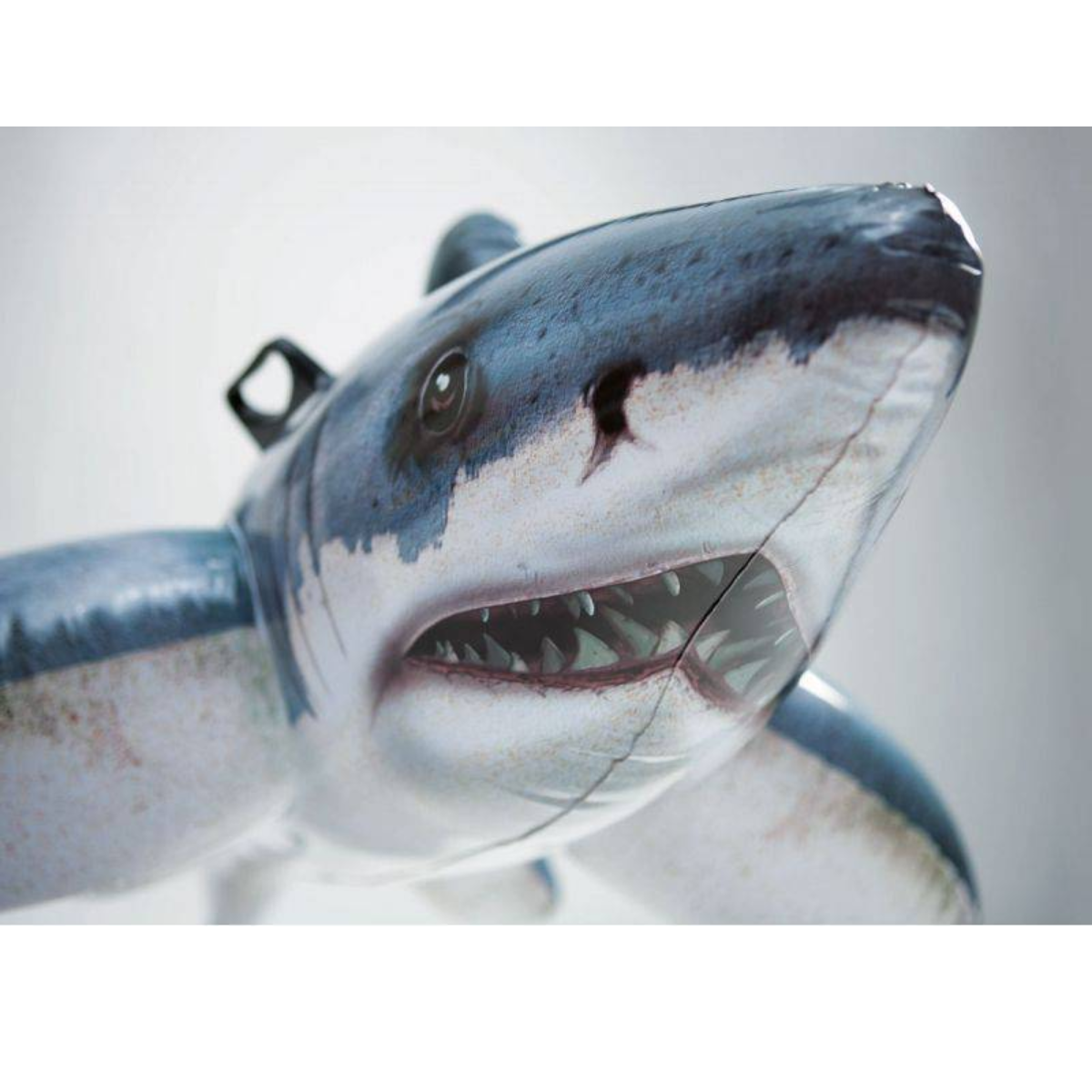 Bóia Inflável Tubarão Realistic Intex para Piscina 173x107cm Cor:cinza - 8