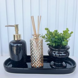 Bandeja preta + vaso taça + difusor âmbar + porta sabonete - 3