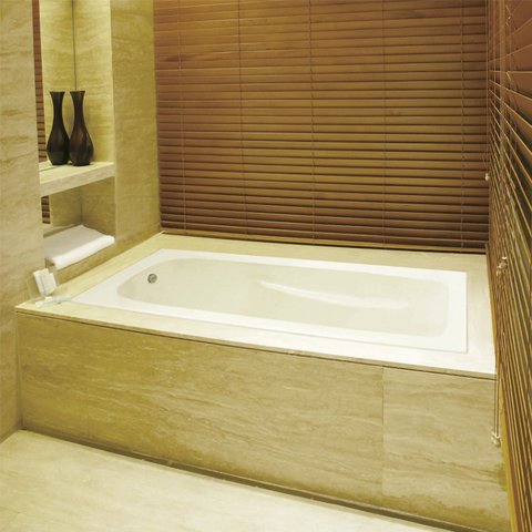 Banheira Design Moderno Tulipa 150 Imersao Branco Ouro Fino