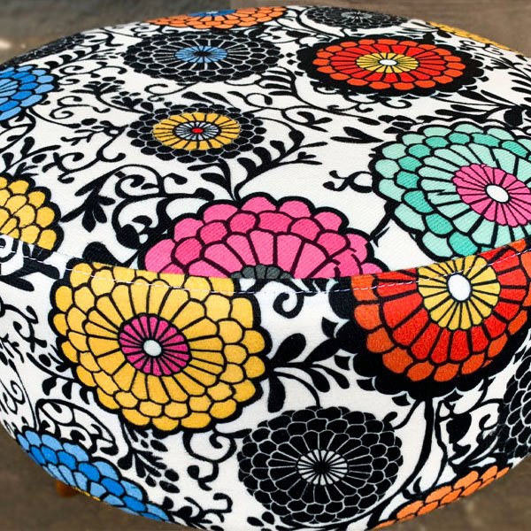 Puff Puf Banqueta Suede Mandala Branca Pés Palitos 50 Cm Para Sala Recepção - 3