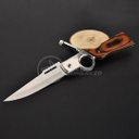 Ver imagem 6 de Canivete Carabina com Lanterna Dobrável Aço Inox Sobrevivência Automático Tático