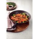 Ver imagem 4 de Wok Tramontina Loreto em Alumínio com Revestimento Antiaderente Starflon Max Vermelho 28 Cm 3,6 L