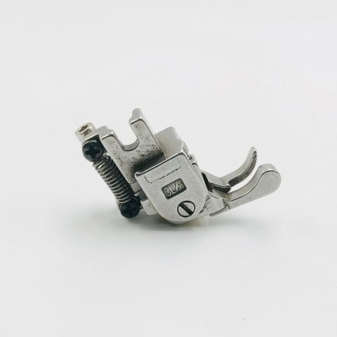 Calcador com Rodízio Nylon para Reta Industrial Df-60587 1/32 - Sun Special