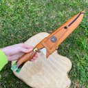 Ver imagem 5 de Faca Churrasco 9” Partial Tang Inox 420c Cabo Híbrido Madeira e Resina Detalhe de Isca com Bainha