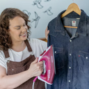 Ver imagem 6 de Ferro de Passar Roupa Vapor Vertical Base Antiaderente 127v Rosa Black Decker