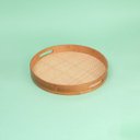 Ver mais imagens de Bandeja Redonda de Bambu 35cm com Alça Palha Xadrez Multiuso - Oikos