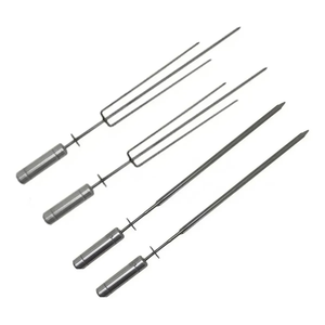 Kit com 02 Espetos Tridente Mais 02 Espetos Espada Giratório