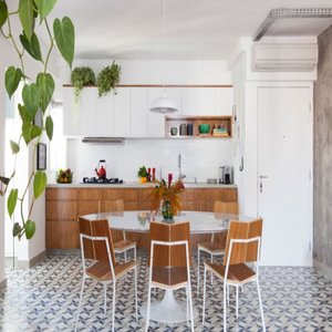 Mesa Saarinen Tulipa Oval Carrara 160x90cm