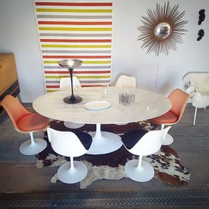 Mesa Saarinen Tulipa Oval Carrara 180x100cm Base