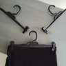 Cabide com Presilha Preto de Plástico para Saias Bermudas Calças Lojas Expositor - 5