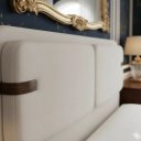Ver imagem 4 de Cama Box Queen Size Versala Estofada com Detalhes em Madeira