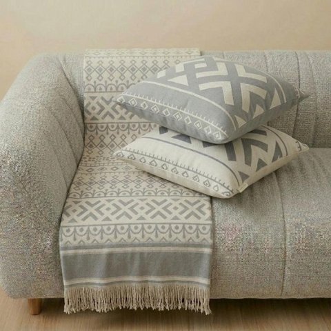 Kit Manta e Almofadas Decorativas para Sofá Imperial Azul Nevoa - Nexta Casa