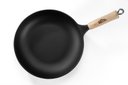 Ver imagem 7 de Frigideira Wok Ferro 28x6,5cm 3l Cabo Madeira – Panela Mineira