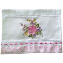 Ver imagem 2 de Jogo de Toalhas Bordadas Lavabo De Mão Estampa: Ramalhete e Rosas. 2 peças, Cor: Branco. Marca Dohle