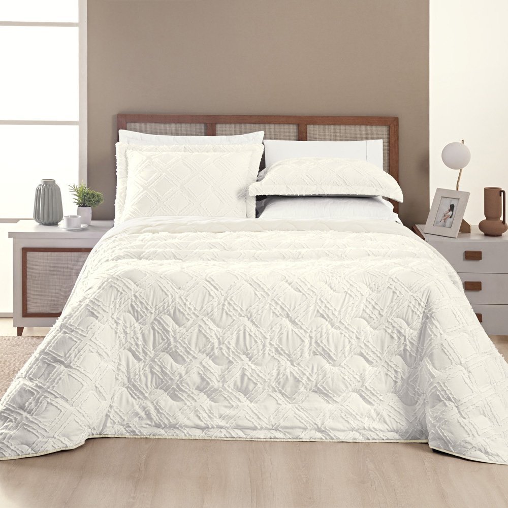 Colcha Queen 3 Peças Cobre Leito Micropercal 300 Fios Aveline:off White