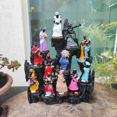 Altar Congá com 12 Orixás de 10 Cm Umbanda Cinza