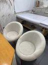Ver imagem 4 de Poltrona Sala Decorativa Moderna Estofada para Recepção Resistente Tecido Veludo Pés de Madeira