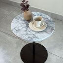 Ver imagem 4 de Mesa Lateral Atría Redonda Tampo Mármore Carrara Base Alumínio 41cm Marrom