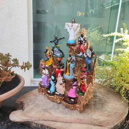 Altar Congá com 12 Orixás de 10 Cm Umbanda Dourado - 6