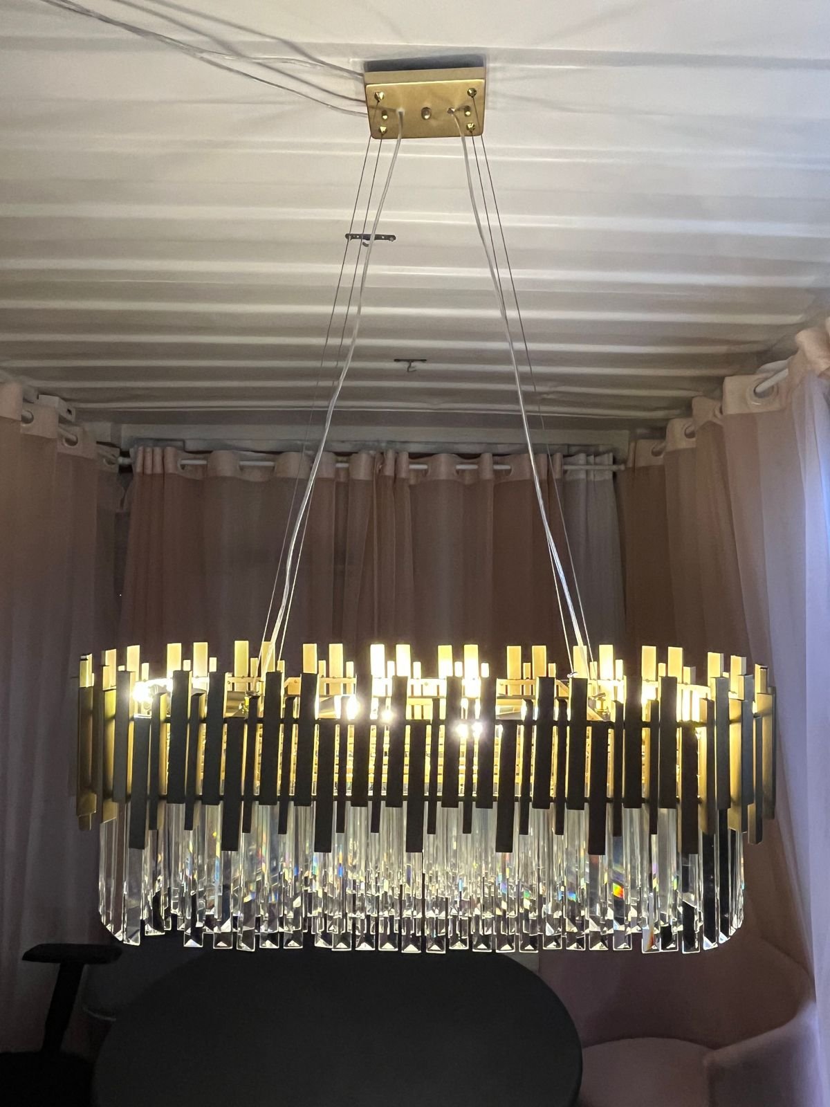 Lustre Pendente Moderno Dourado 90cm P/ Mesa Sala de Jantar Hall Arquitetizze