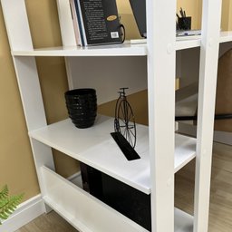 Kit 2 Peças com Escrivaninha Match e Estante para Livros 5 Prateleiras - 16
