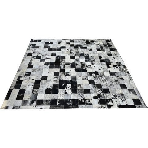 Tapete de Couro Preto Branco Salino 2,00x2,00 C/B Peça 10x10