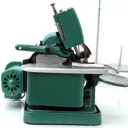 Overlock Semi Industrial com Motor Acoplado 3000ppm - 4