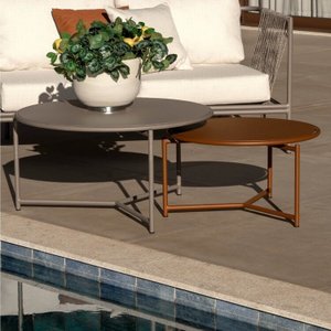 Conjunto Jardim e Varanda 1 Mesa Centro Baixa 1 Mesa Centro Alta Refúgio Cabecasa Madeiramadeira