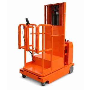 Plataforma Elevatória Semi Elétrica Hidráulica 200kg 4,5 Metros