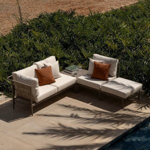 Conjunto Jardim e Varanda 1 Chaise 1 Sofá 1 Puff 1 Mesa Lateral 70cm Refúgio Cabecasa Madeiramadeira
