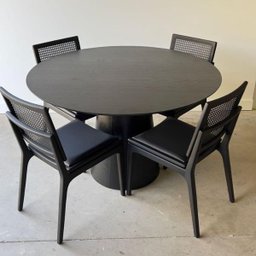 Mesa de Jantar Cone Redonda 130 Cm Base Madeira Ébano Tampo Ébano Linn Design Decor - 4